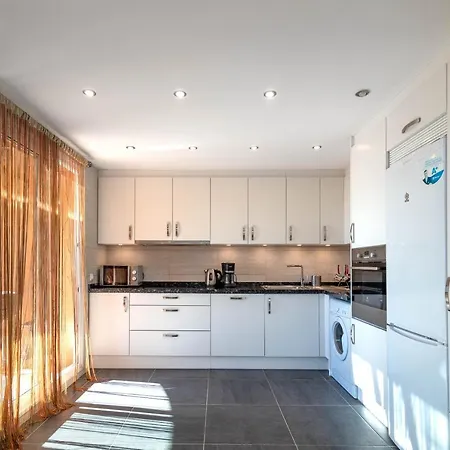 Penthouse * מארבלה