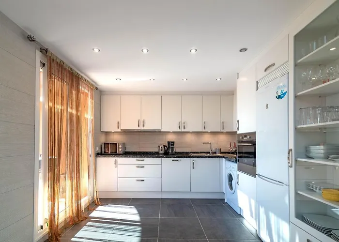 Penthouse * מארבלה